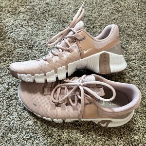 Nike Free Metcon 5 Size 8